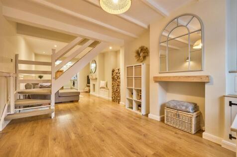 THe Lawns, HK 12.jpg