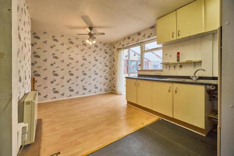 Dining kitchen to rear