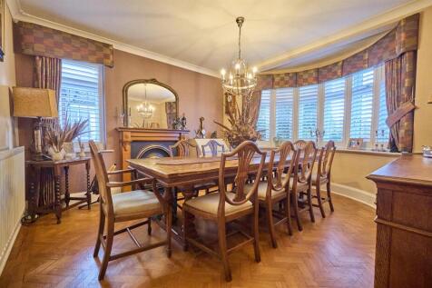 Dining Room to Front