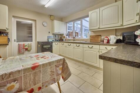 Fitted Dining Kitchen to Rear