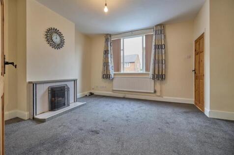 Lounge to front