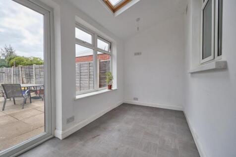 Conservatory to rear