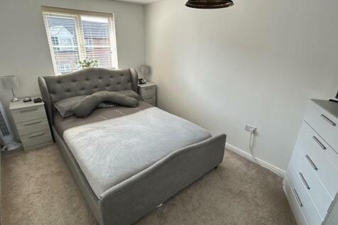 Bedroom One.jpg