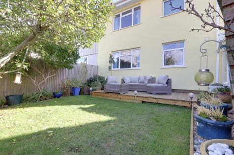 Decking Area.jpg