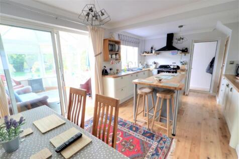 Kitchendining Room.jpg