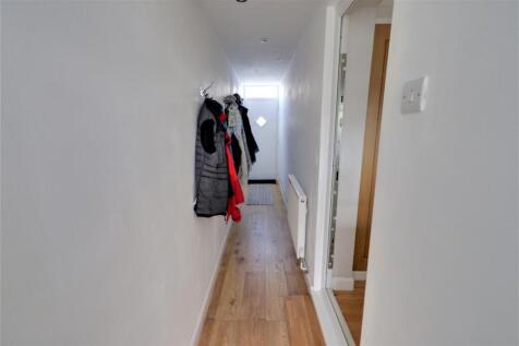 Hallway.jpg