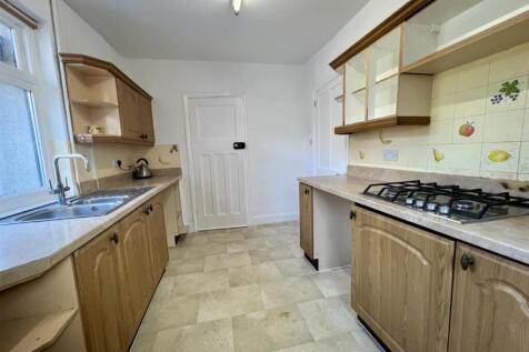 Kitchen4.jpg