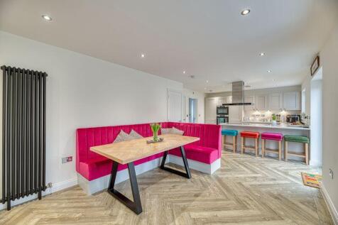 Kitchen/Family Room