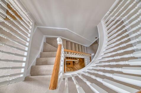 Stairs/Landing