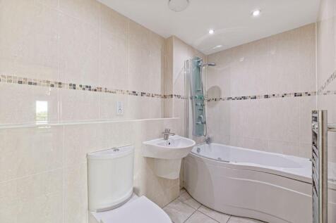 En Suite Bathroom
