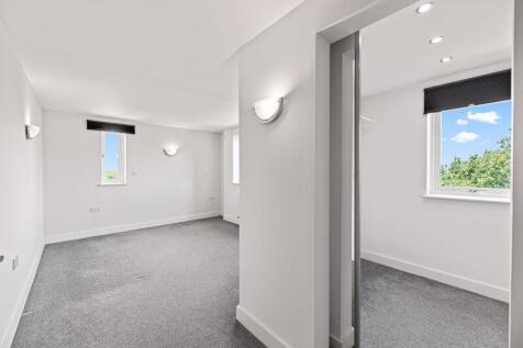 Bedroom Two/Walk In Wardrobe