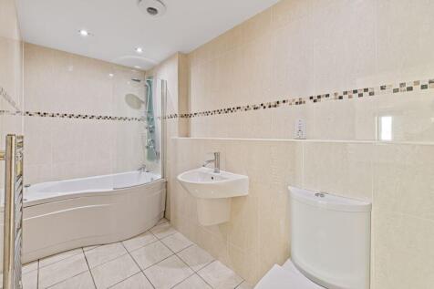 En Suite Bathroom