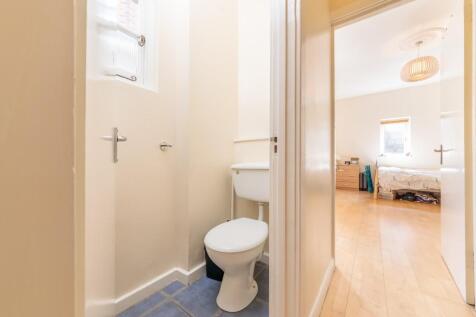 Separate WC