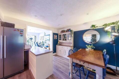 Kitchen / Breakfast Room