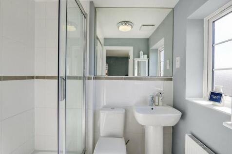 Bedroom 1 En-suite
