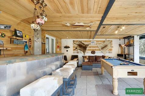 Covered Games Room Area