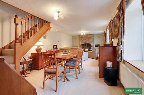 Sitting/Dining Room