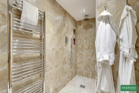 Bedroom 1 En-suite