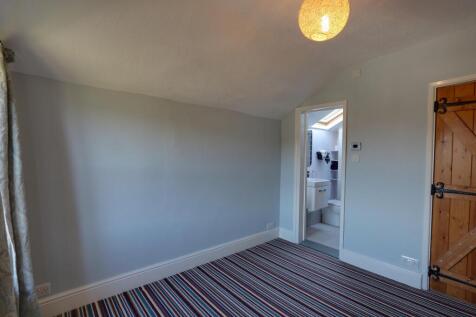Bedroom 1 En-suite