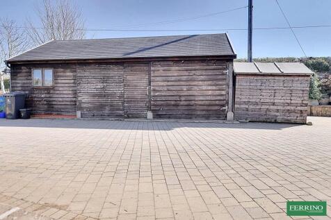 Detached Garage / Workshop