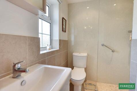 Bedroom 1 En-suite