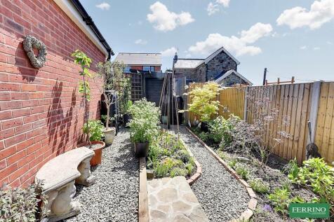 Courtyard Garden