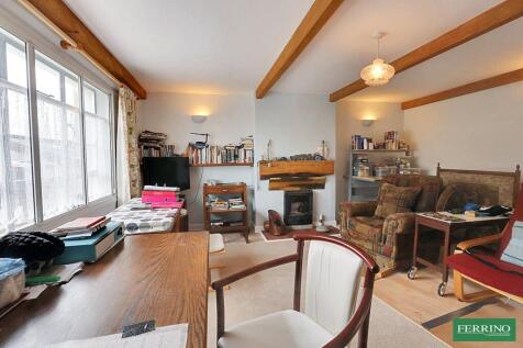 Sitting/Dining Room