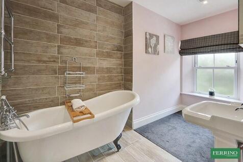 Bedroom 2 En-suite