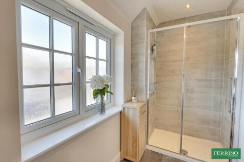 Bedroom 1 En-suite