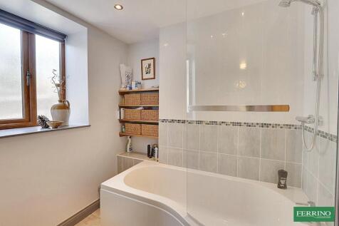 Ground Floor Bathroom