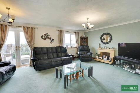 Open Plan Living /Dining Area