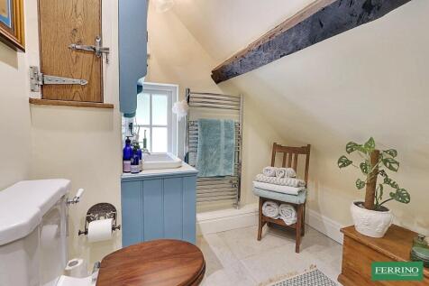 Bedroom 4 - En-suite