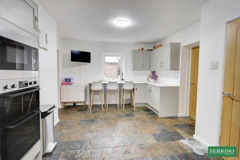 Kitchen Breakfast Room