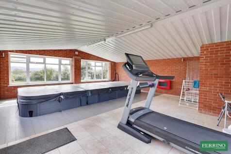 Pool House &amp; Gym