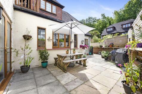 Rear Patio Garden