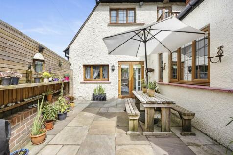 Rear Patio Garden