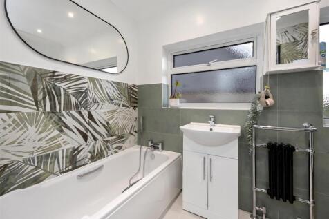 Family Bath/Shower Room