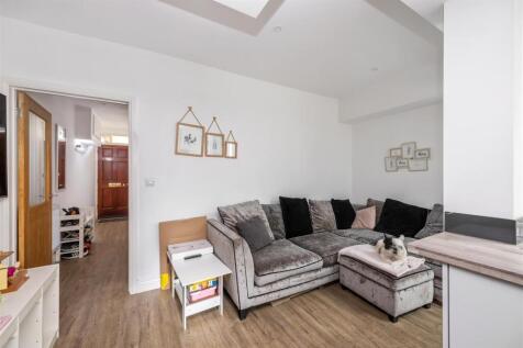 Kitchen/Living Room