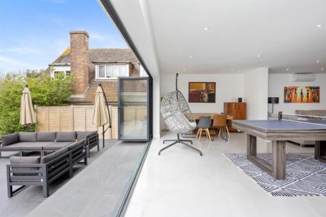 Open Plan Kitchen/Living Room