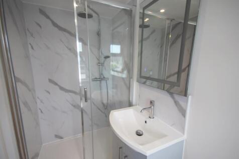En-suite Shower/WC