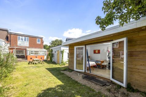Rear Garden &amp; Cabin
