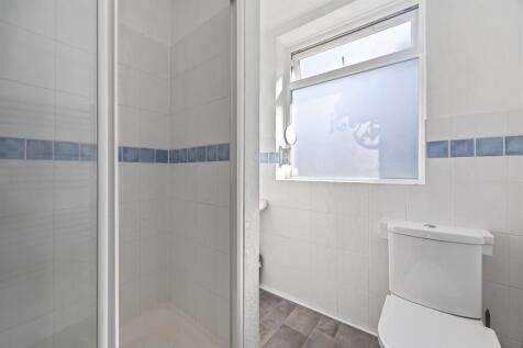 En-suite Shower Room/WC