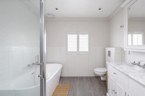 En-suite Shower/Bathroom/WC