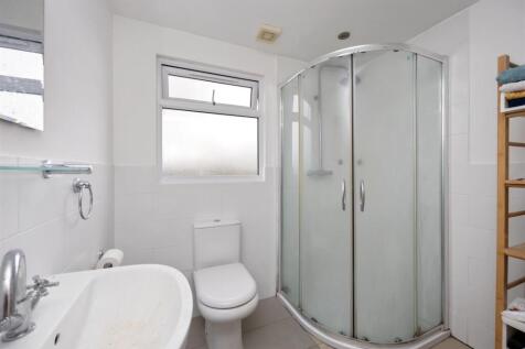 En-suite Shower Room/WC