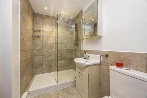 Family Shower Room