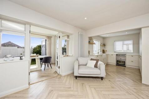 Kitchen/Living Room