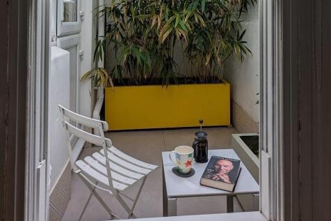 48 Balfour Courtyard_02.jpg