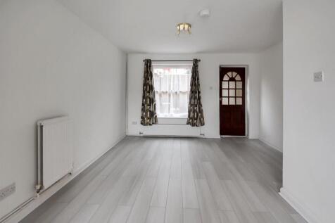 Living/Kitchen Space