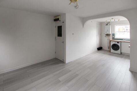 Living/Kitchen Space