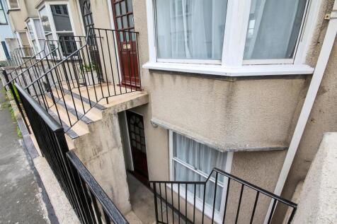 Lower ground floor entrance